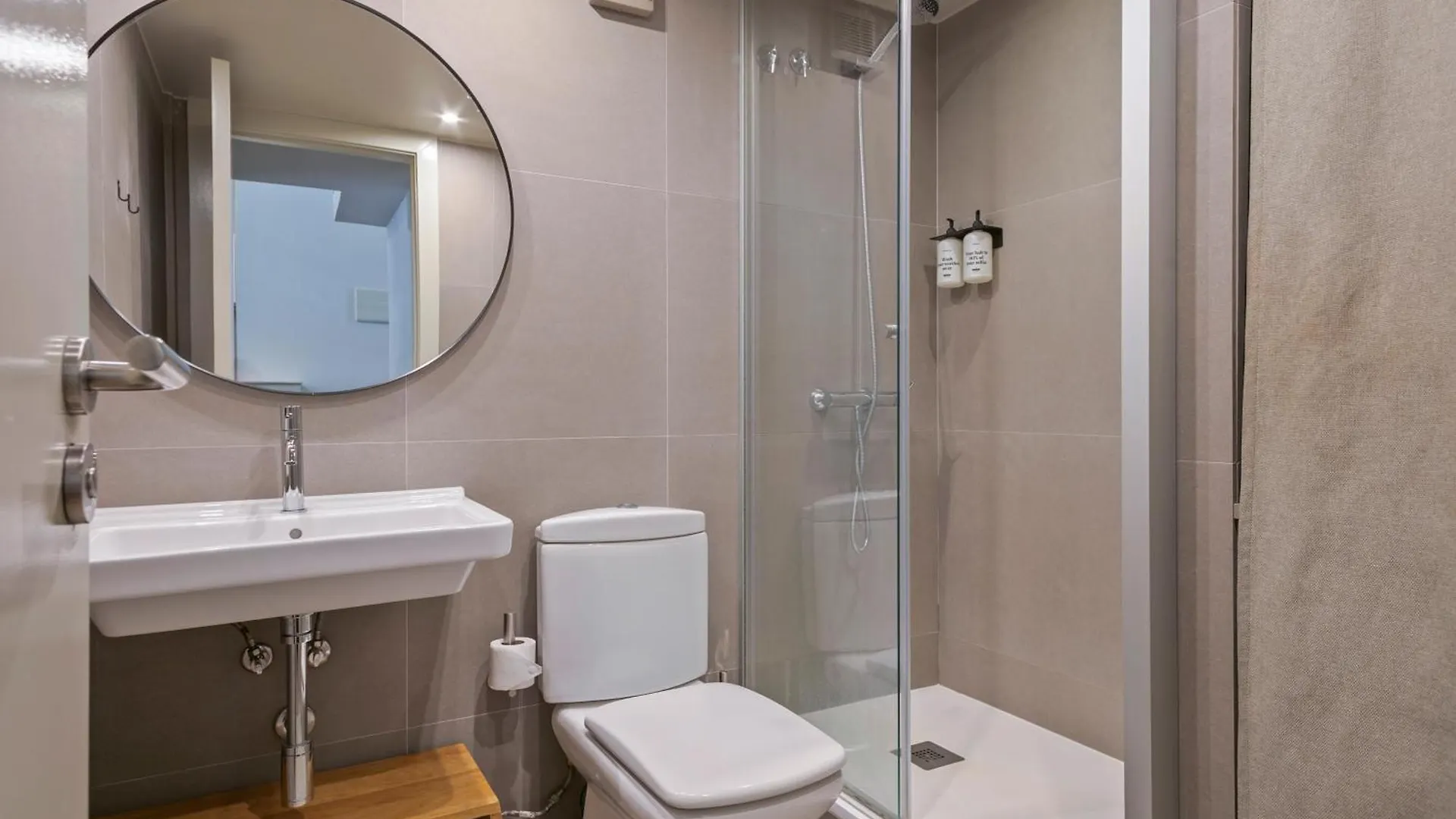 Apartment Uma Suites Barceloneta Beach
