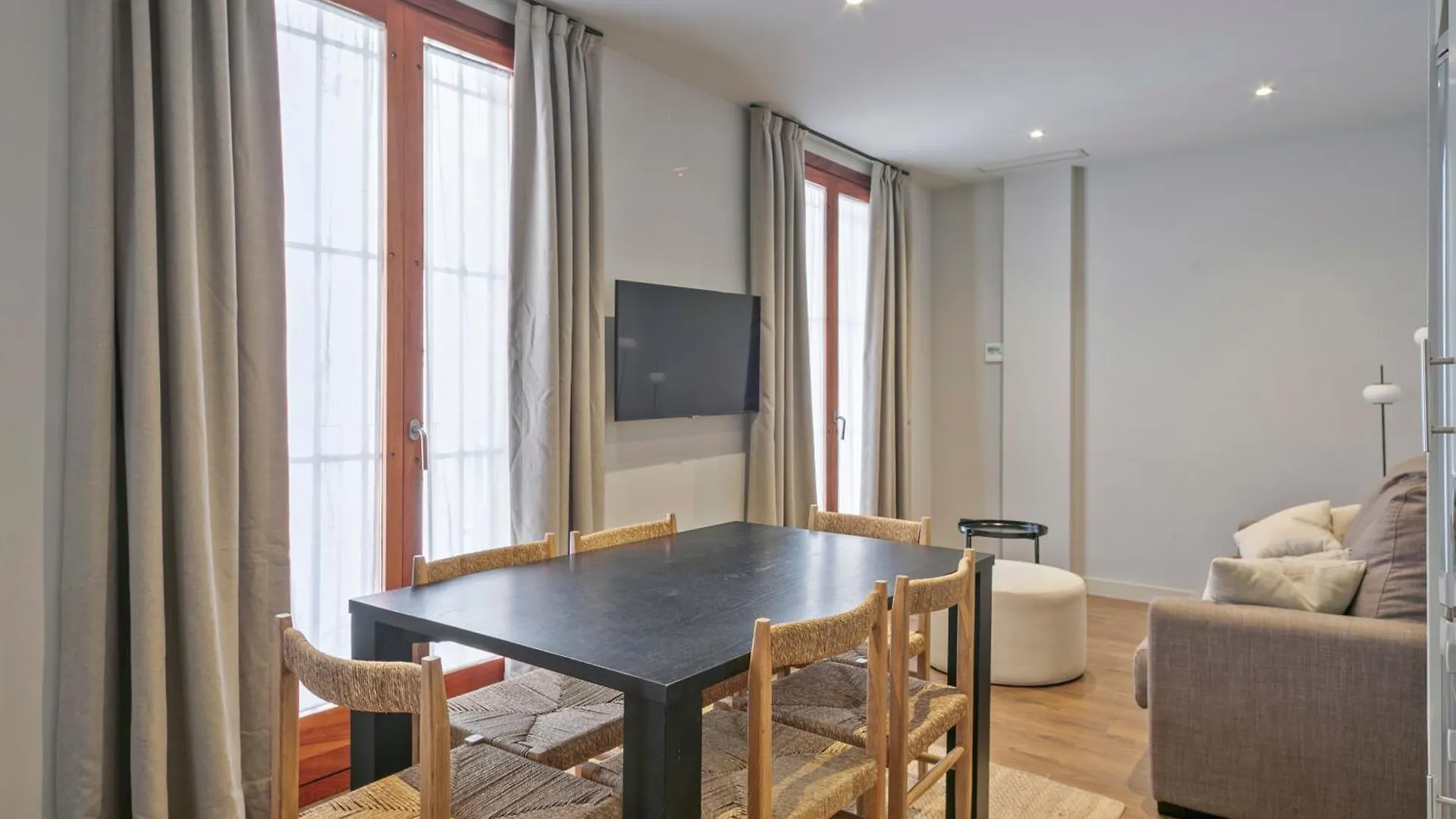 Uma Suites Barceloneta Beach Spain